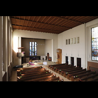 Berlin, Lindenkirche, Blick von der Hauptorgelempore in die Kirche und zur Chororgel