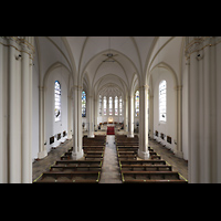 Berlin, St. Matthias, Blick vom Spieltisch in die Kirche