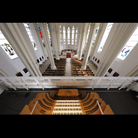 Berlin, St. Matthias, Blick ber den Spieltisch in die Kirche