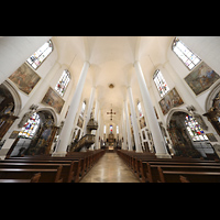 Innenraum in Richtung Chor nach der Renovierung 2020/21 Straubing, Basilika St. Jakob, Innenraum in Richtung Chor nach der Renovierung 2020/21