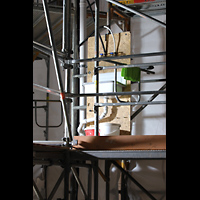 Passau, Dom St. Stephan, Wichtiges Utensil im Baugerst des Vierungsturms in etwa 40 Metern Hhe