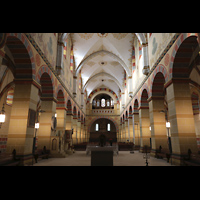 Knigslutter, Kaiserdom, Innenraum in Richtung Orgel