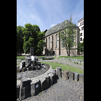 Magdeburg, Kathedrale St. Sebastian, Sebastiansbrunnen am Sdende Breiter Weg