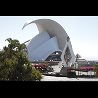 Santa Cruz de Tenerife (Teneriffa), Auditorio de Tenerife, Ansicht von Sdwesten von der Avenida de la Constitucin