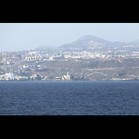 Las Palmas (Gran Canaria), Auditorio Alfredo Kraus, Blick vom Meer aufs Auditorium und Las Palmas