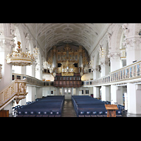 Celle, Stadtkirche St. Marien, Innenraum in Richung Orgel