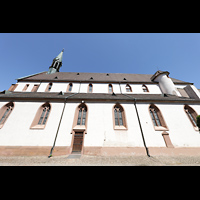 Offenburg, St. Philippus und Jakobus (Weingartenkirche), Ansicht von Sden (Friedhof)