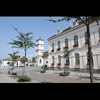 Neustrelitz, Stadtkirche, Ansicht von der Strelitzer Strae aus Richtung Sdosten