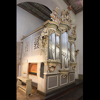 Jterbog, Liebfrauenkirche, Orgel mit Spieltisch seitlich