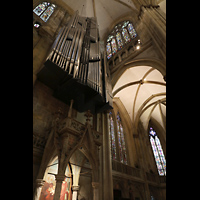 Regensburg, Dom St. Peter, Orgel mit Blick in den nordstlichen Chorumgang