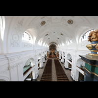 Alttting, Basilika St. Anna, Blick vom Spieltisch in die Basilika