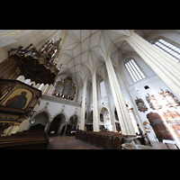 Neutting, St. Nikolaus, Kanzel und Orgel