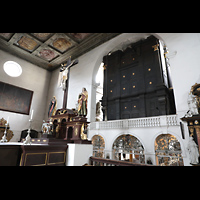 Regensburg, Basilika St. Emmeram, Blick vom Westquerhaus mit Altar zur Rckwand der Hauptorgel