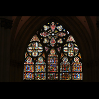 Regensburg, Dom St. Peter, Buntglasfenster im nrdlichen Seitenschiff mit Darstellung der 14 Nothelfer (um 1330)