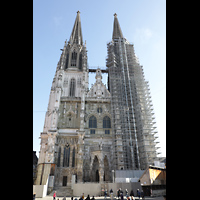 Regensburg, Dom St. Peter, Westfassade mit Doppeltrmen