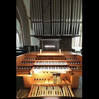 Lneburg, St. Johannis, Chororgel mit Spieltisch