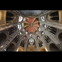 Kln (Cologne), Basilika St. Gereon, Blick ins Gewlbe des Dekagons mit Orgel