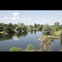 Regensburg, Dom St. Peter, Blick von der Nibelungenbrcke auf die Donau, das Marc-Aurel-Ufer und zum Dom