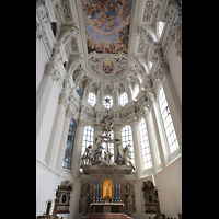 Passau, Dom St. Stephan, Hochaltar von Josef Henselmann (1953 vollendet)