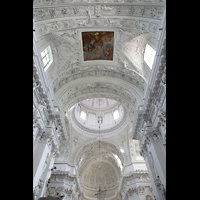 Vilnius, v. apatalu Petro ir Povilo banycia (St. Peter und Paul), Reich verzierte Deckengewlbe