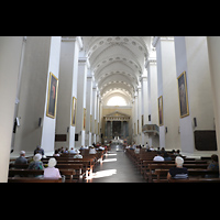 Vilnius, Arkikatedra (Kathedrale), Hauptschiff in Richtung Chor