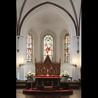 Riga, Mariendom, Chorraum mit Altar von 1896