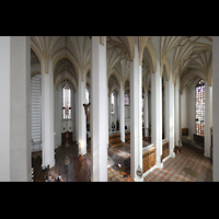 Mnchen (Munich), Liebfrauendom, Seitlicher Blick vom Chororgelspieltisch in den Chorraum