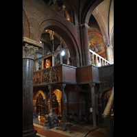 Modena, Duomo San Geminiano, Lettner mit Krypta