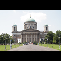 Esztergom (Gran), Szent Istvn Bazilika (St. Stefan Basilika), Auenansicht von vorne