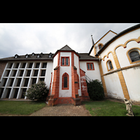 Trier, Marienstiftskirche, Seitenansicht vom Kirchgarten aus