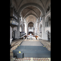 Trier, Dom St. Peter, Blick durch den gesamten Dom vom Ostchor zum Westchor