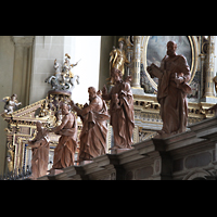 Augsburg, St. Ulrich und Afra, Figuren im sdlichen Seitenschiff