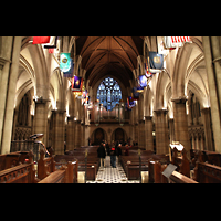 Paris, Cathdrale Amricaine (Holy Trinity Cathedral), Innenraum in Richtung Rckwandorgel