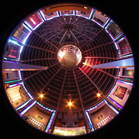 Liverpool, Metropolitan Cathedral of Christ the King, Gesamter Innenraum