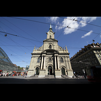 Bern, Heilig-Geist-Kirche, Fassade mit Turm