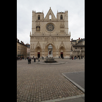 Lyon, Cathdrale Saint-Jean, Fassade und Vorplatz