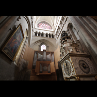 Lyon, Cathdrale Saint-Jean, Chororgel und astronomische Uhr im nrdlichen Querhaus