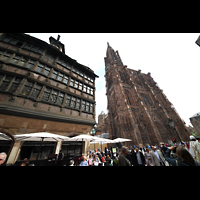 Strasbourg (Straburg), Cathdrale Notre-Dame, Blick vom Place de la Cathdrale