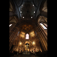 Strasbourg (Straburg), Cathdrale Notre-Dame, Blick in den Chor und die Viering