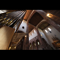 Alpirsbach, Klosterkirche, Blick von der Orgel in die Vierung