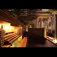 Palma de Mallorca, Catedral La Seu, Chamaden und Spieltisch mit Blick zum Chor