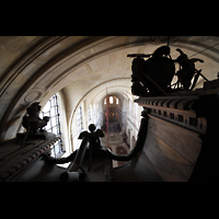 Versailles, Cathdrale Saint-Louis, Blick vom Dach der Orgel ins Hauptschiff (linke Seite)