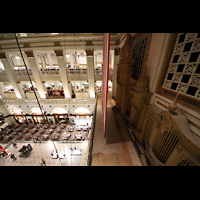 Philadelphia, Macy's ('Wanamaker') Store, Orgelprospekt (hinter USA-Flagge)