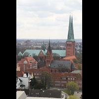 Lbeck, Dom, Blick vom St. Petri-Kirchturm nach Sden zum Dom