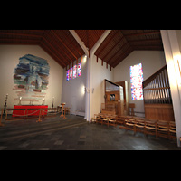 Sklholt, Skholtskirkja, Innenraum in Richtung Chor mit Orgel im Querhaus
