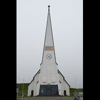 Vard, Kirke, Fassade mit Turm