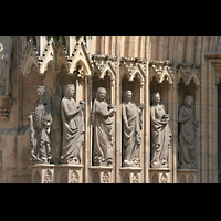 Erfurt, Dom St. Marien, Die fnf glcklichen Jungfrauen am Hauptportal