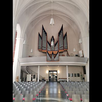 Berlin, Heilandskirche, Innenraum in Richtung Orgel