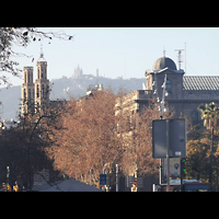 Barcelona, Baslica de Santa Mara del Mar, Blick vom Hafen zur Basilika