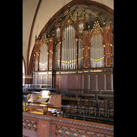 Berlin, Auenkirche, Orgel mit Spieltisch